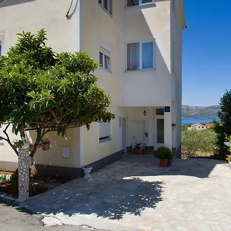 Vrbat Casa de hóspedes Seget Vranjica