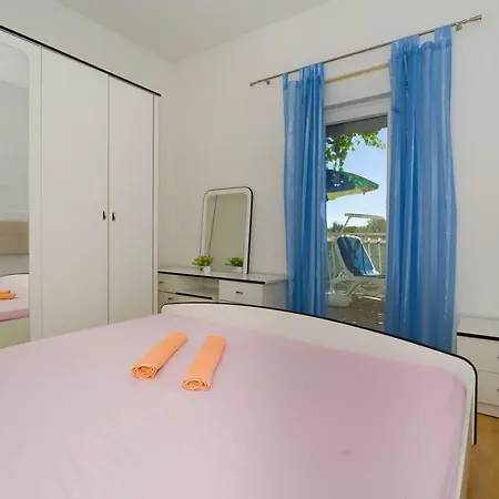 Casa de hóspedes Vrbat Seget Vranjica