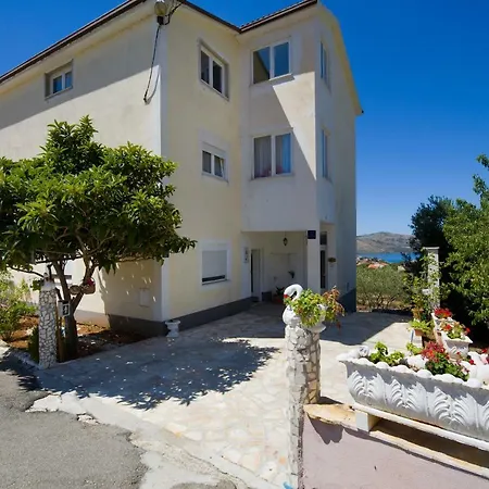 Vrbat Guest house